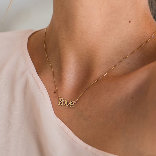 BREEZE STYLE NAME NECKLACE