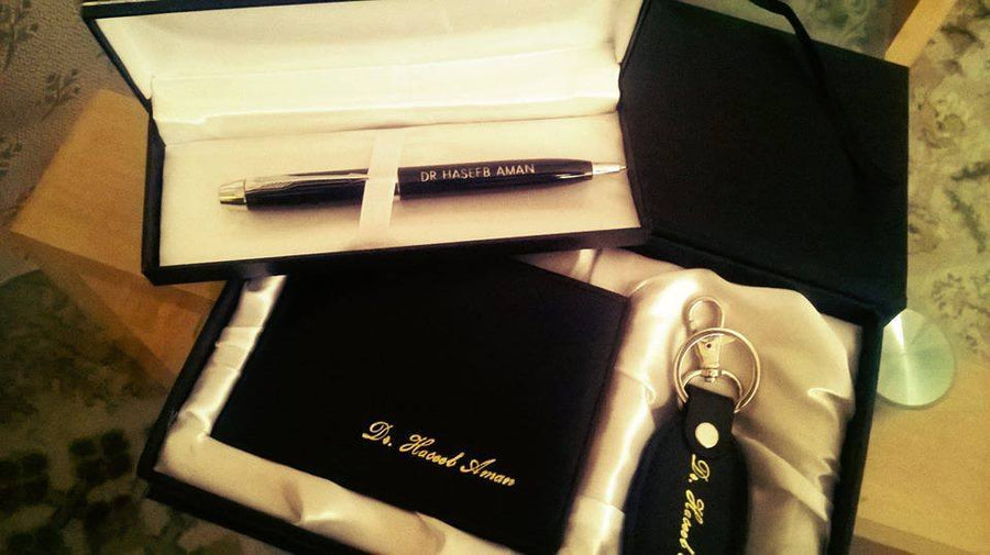 Customized cow leather wallet keychain pen gift set 