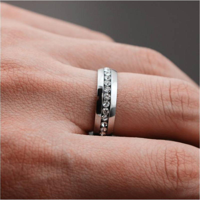 UNISEX STAINLESS STEEL CUBIC ZIRCONIA RING